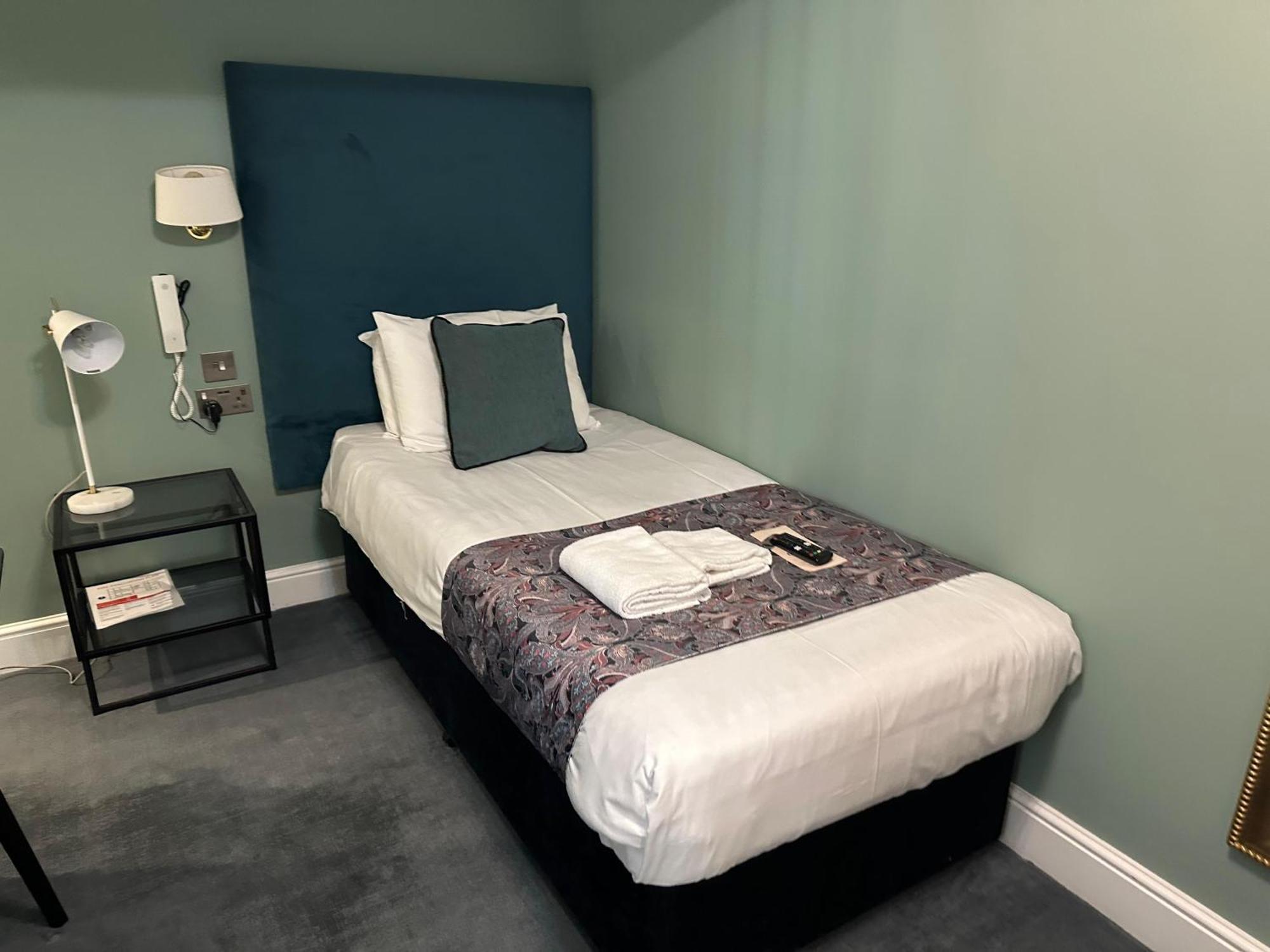 Arran House Hotell 3*
