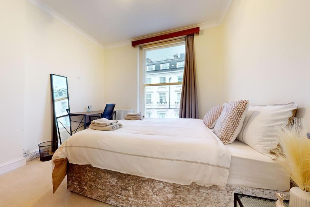 Charming And Bright Flat In Paddington! Lägenhet