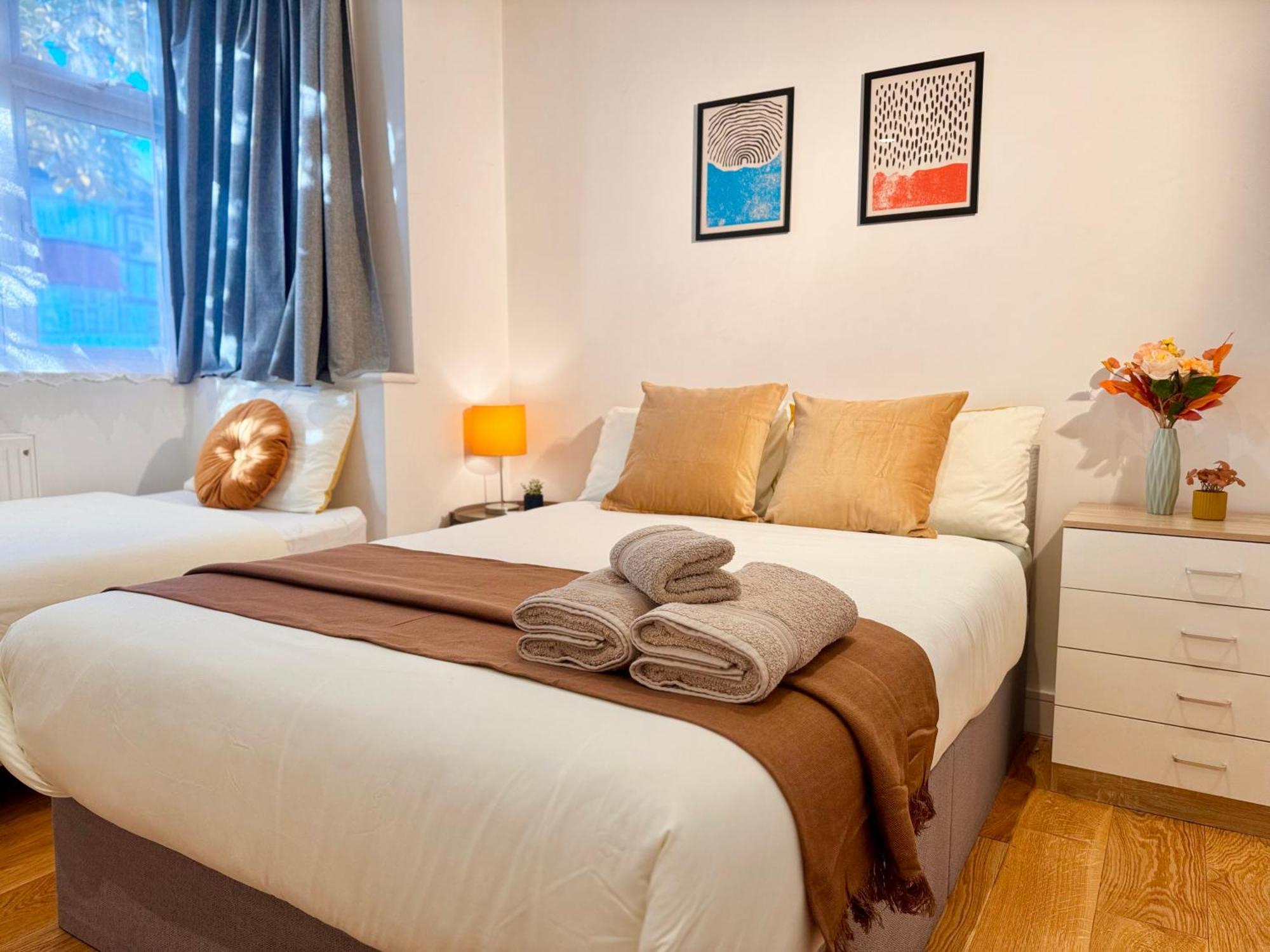 Gasthof En-suites With Free Parking 30min To London