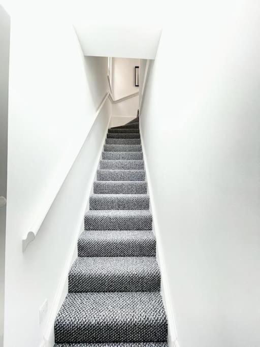 Lägenhet Amazing Spacious 2 Bed