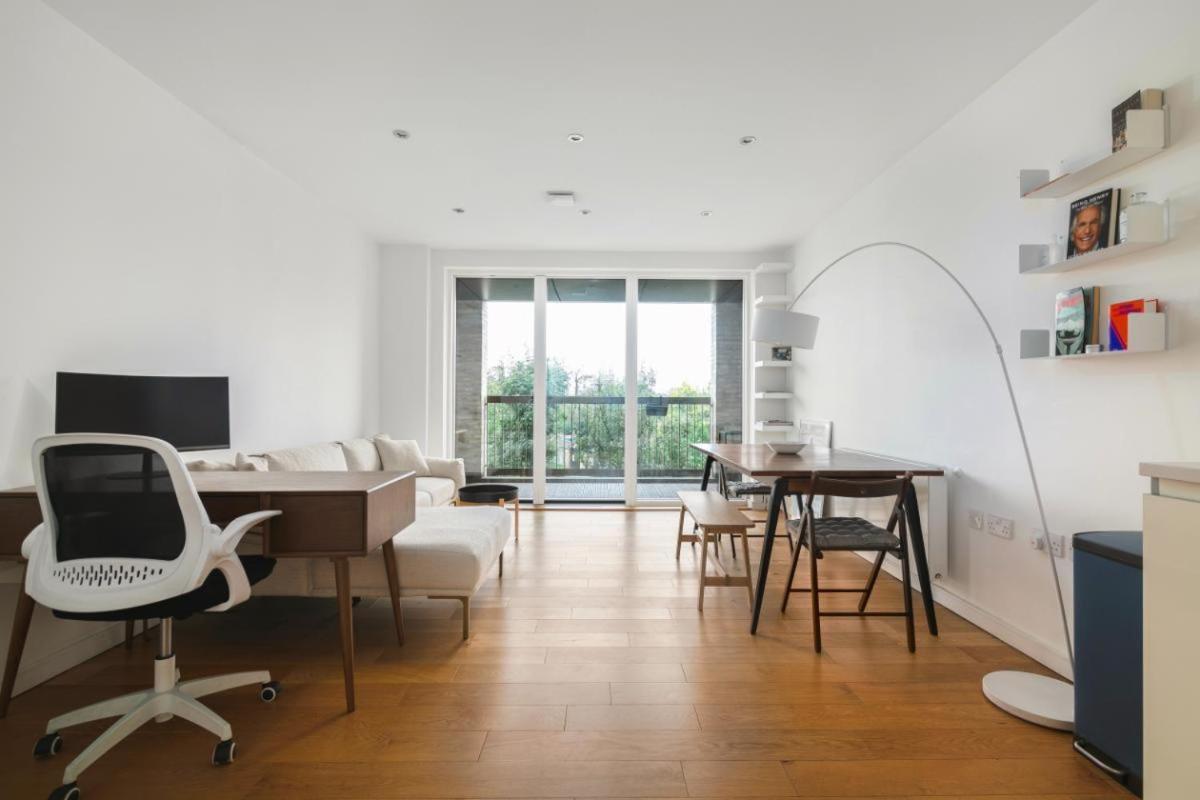 Brilliantly Connected 1bd Flat By Clissold Park Leilighet