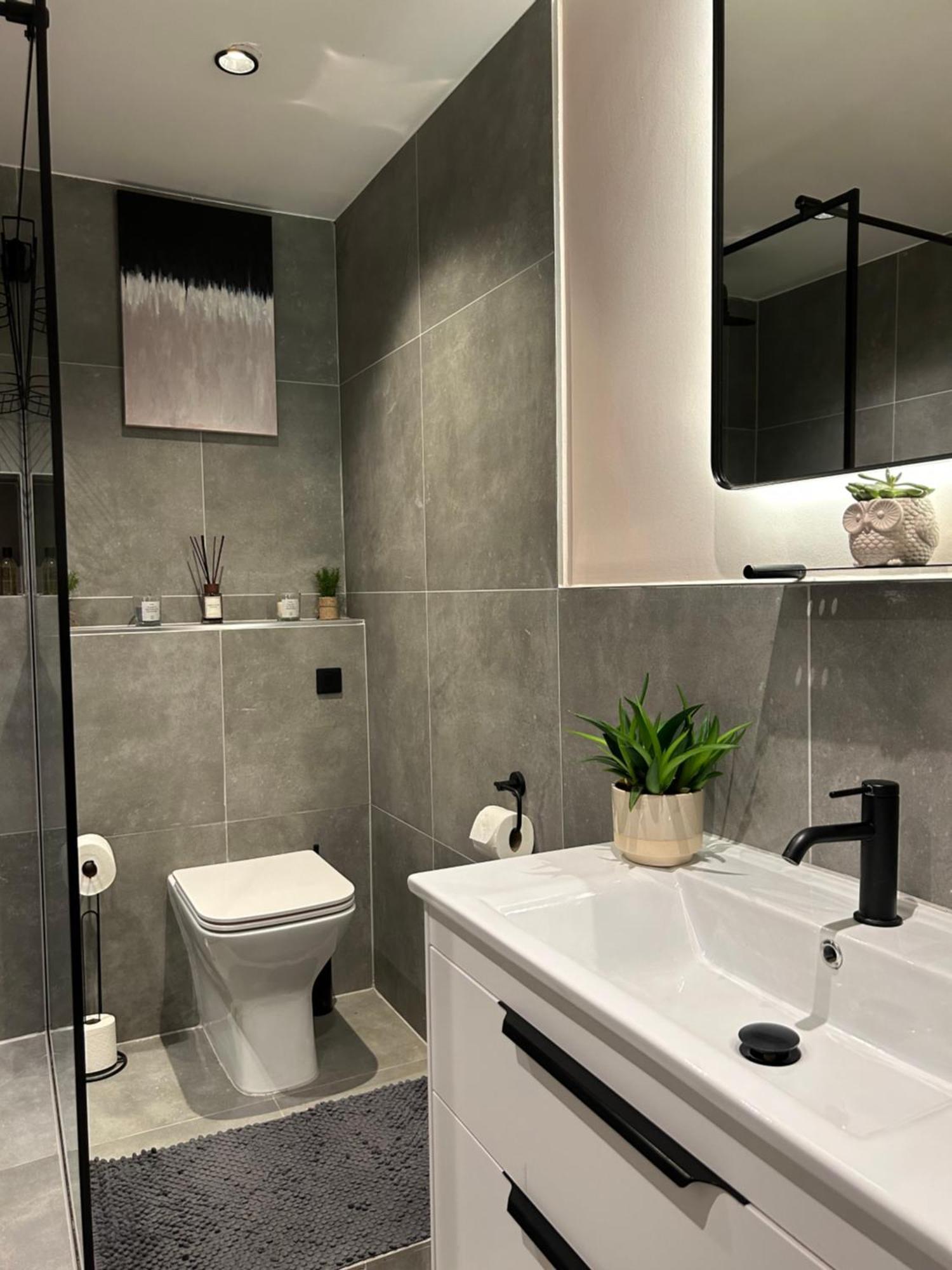 2 Bedroom Kennington House * Londen