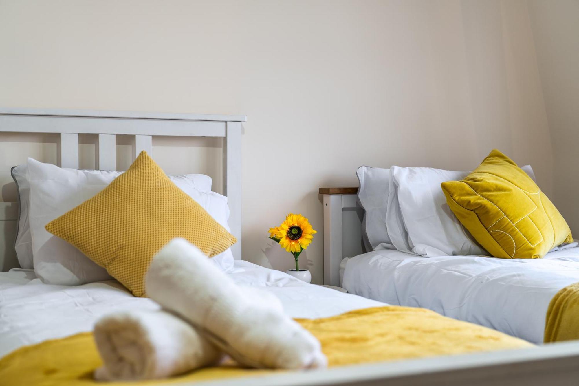 Wilkinsons Home-free Parking, Perfect For Contractors & Weekend Getaways, Near Airport & Excel * Londres
