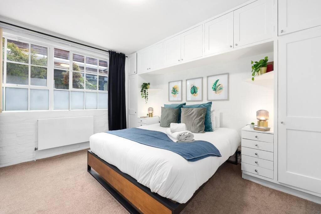 Two-bedroom Short Term & Flexible Renting Hackney With Free Wifi And Roof Terrace! Appartement *