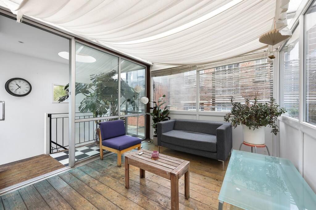 Two-bedroom Short Term & Flexible Renting Hackney With Free Wifi And Roof Terrace! * Londen