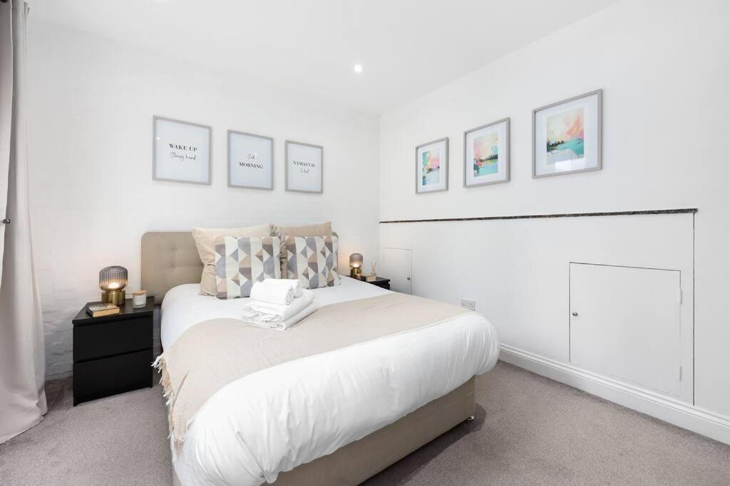 Two-bedroom Short Term & Flexible Renting Hackney With Free Wifi And Roof Terrace! Appartement Londen