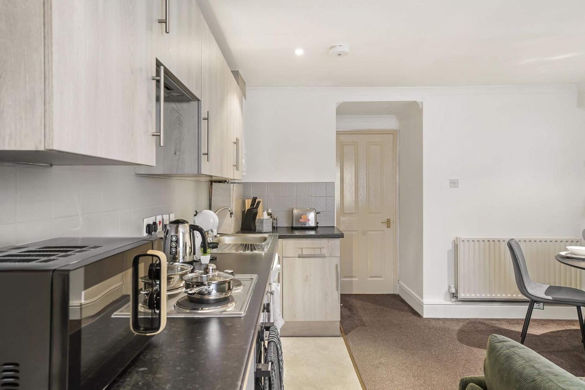 1br & 2br Apts By Livestay Short Lets & Serviced With Free Wifi Lejlighed London