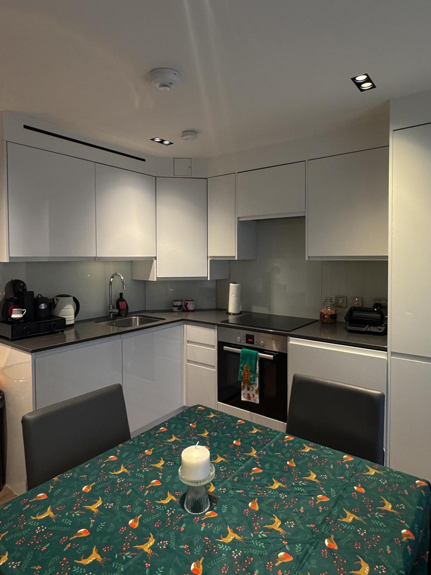 Mayfair 2 Beds Flat Near Bond Street, Opposite Selfridges On Oxford Street Londen