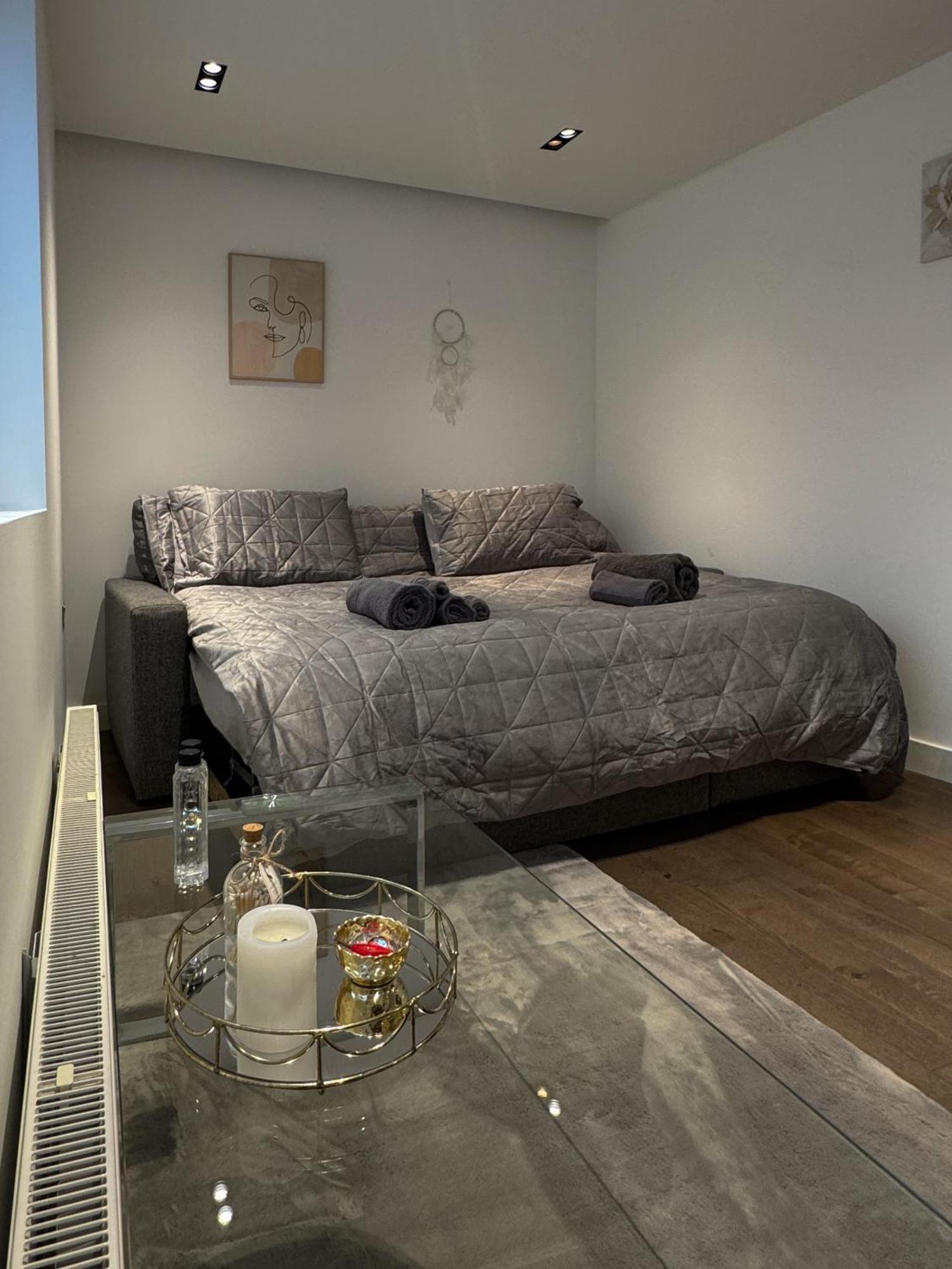 Mayfair 2 Beds Flat Near Bond Street, Opposite Selfridges On Oxford Street * Londen