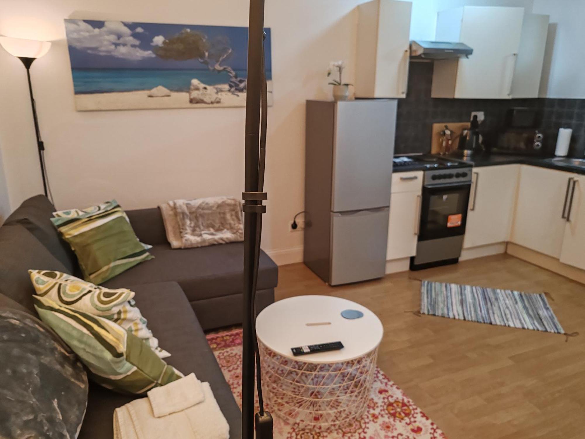 Two Bedroom In Queensway, W2, Apartment London