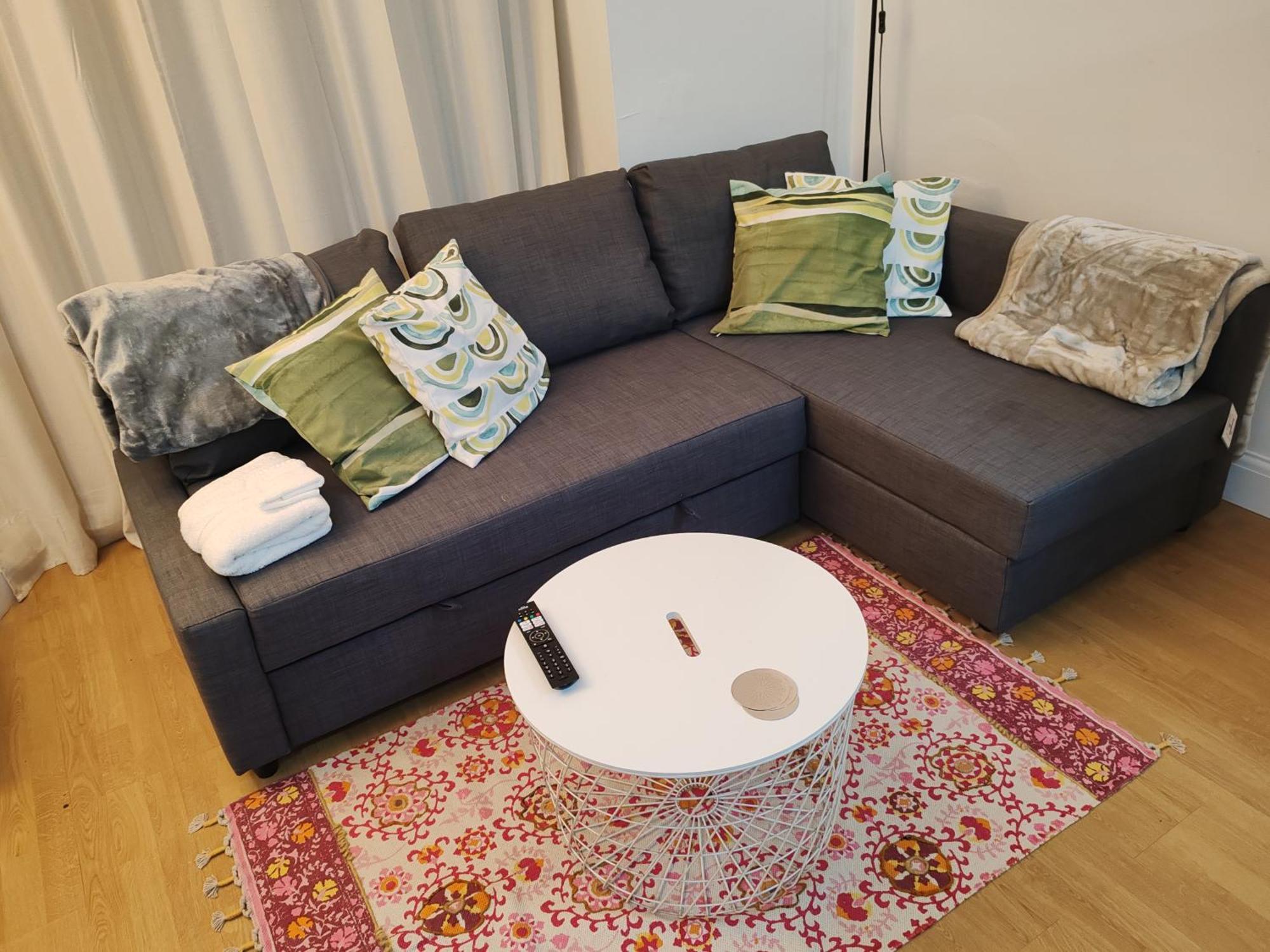 Apartment Two Bedroom In Queensway, W2, London