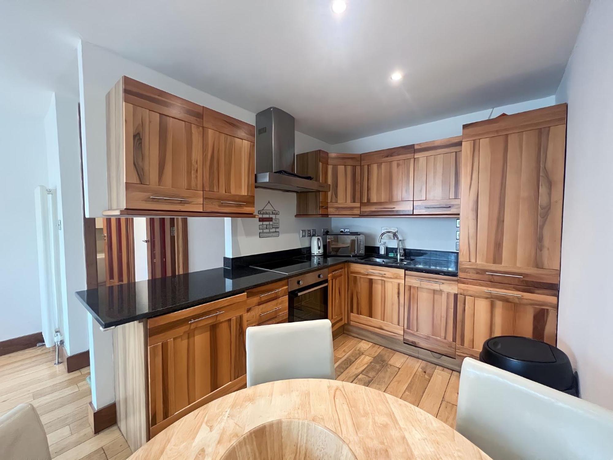 Kensington Luxury Residential Apartment *