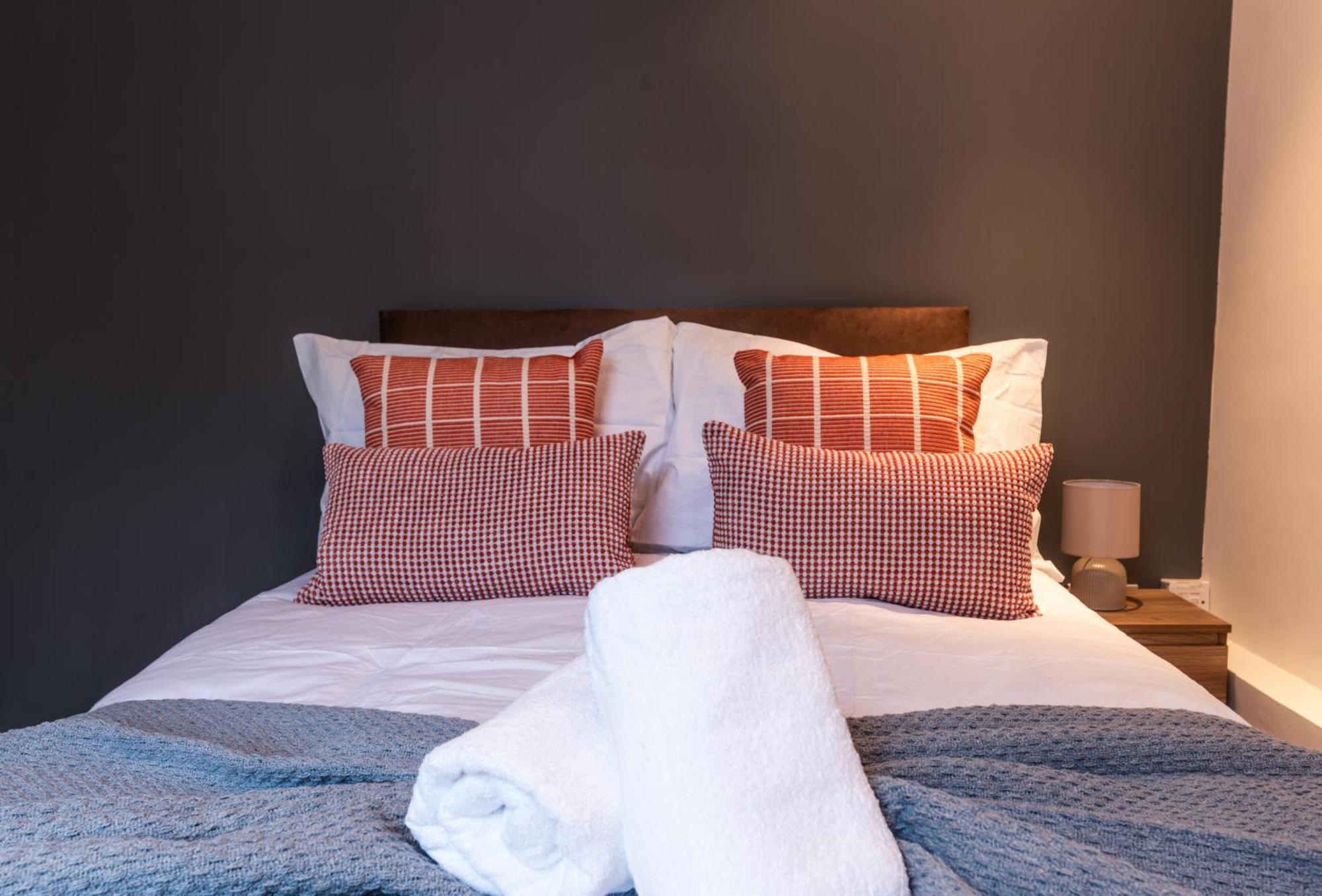 House 10 Mins Walk To Regents Park Hébergement de vacances *