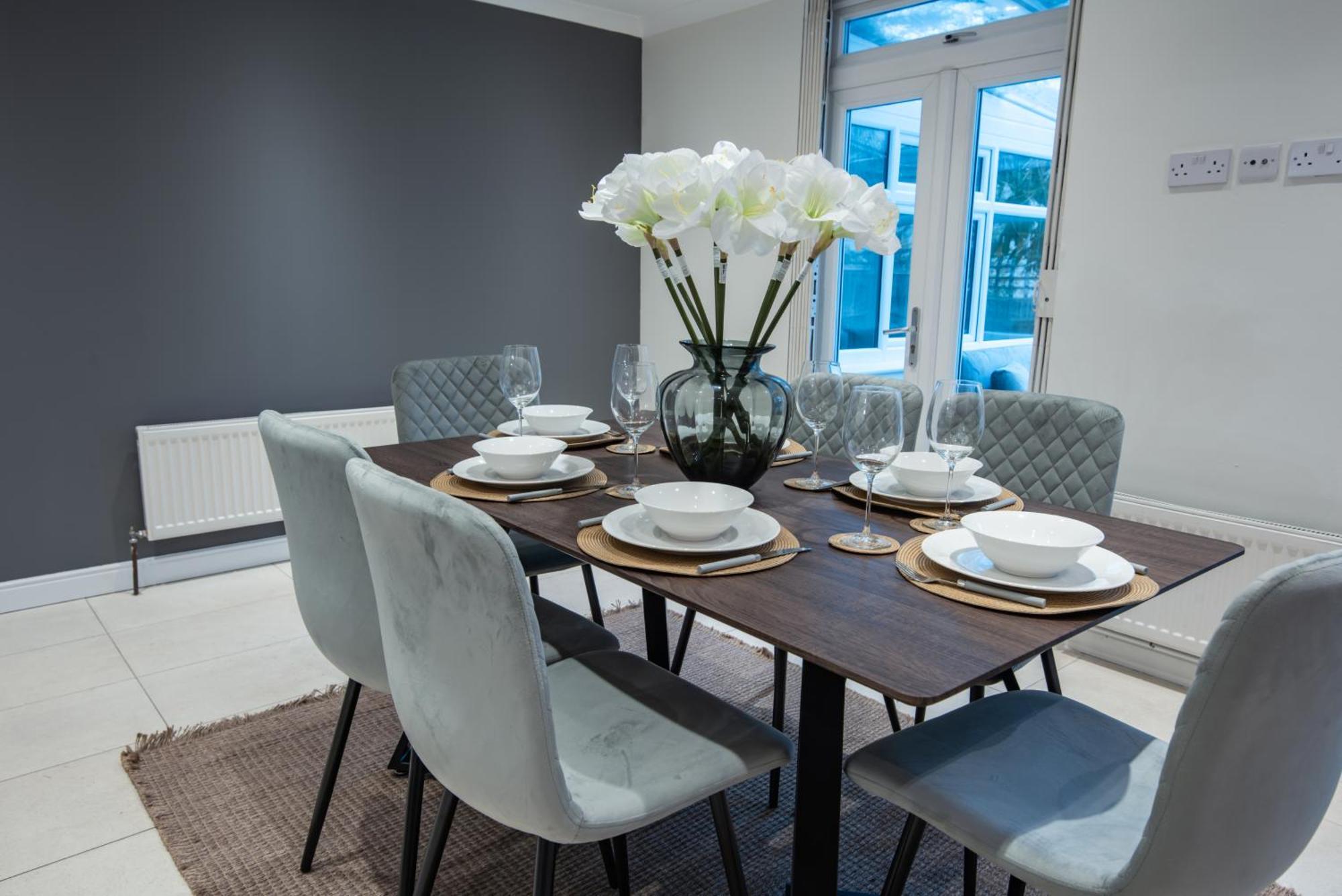 House 10 Mins Walk To Regents Park *