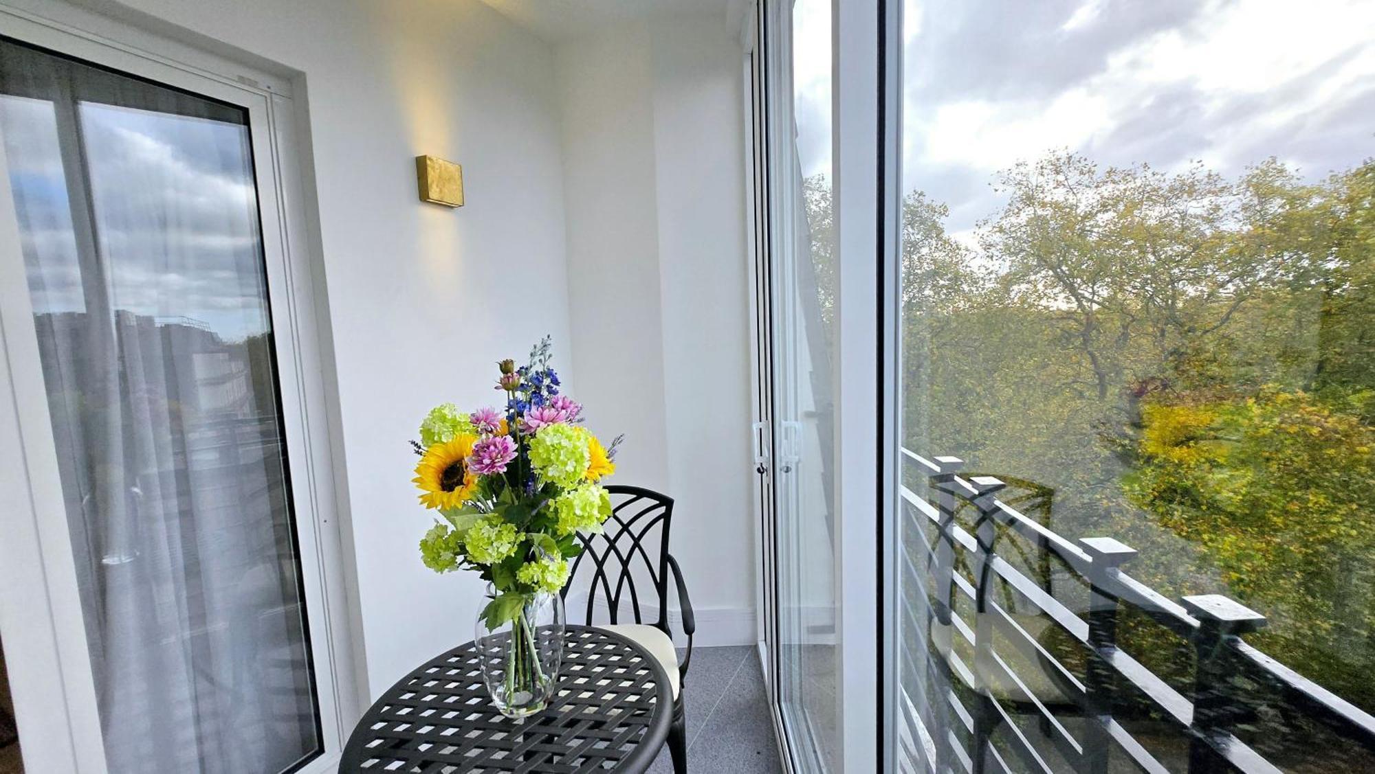Fountain House 5*