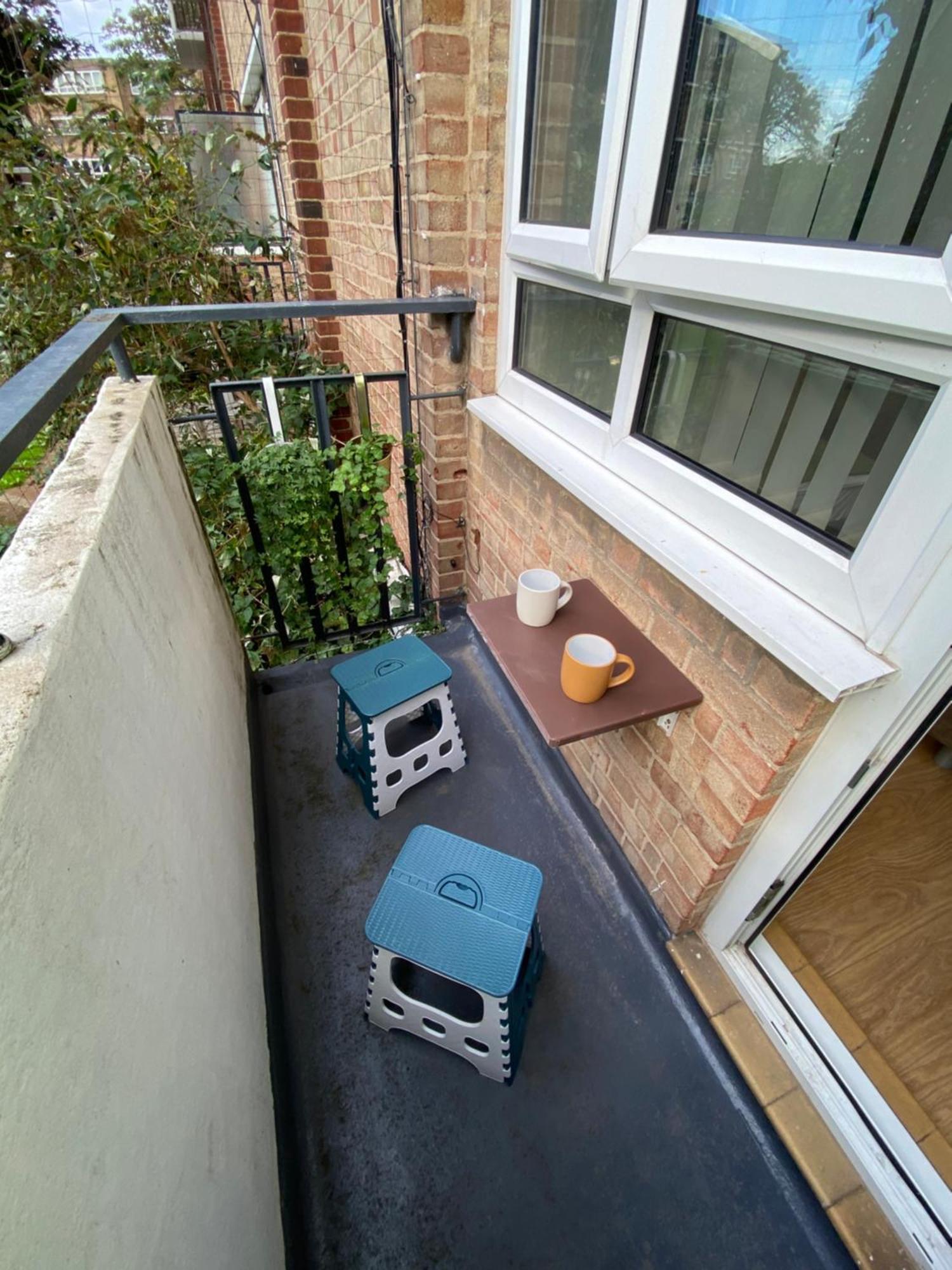 Flat In West Kensington