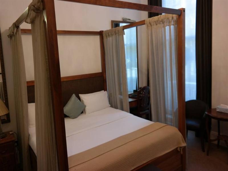 Commodore Hotell 3*
