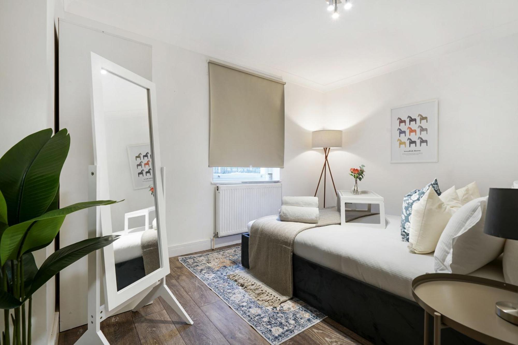 Affordable One Bedroom & In Lejlighed