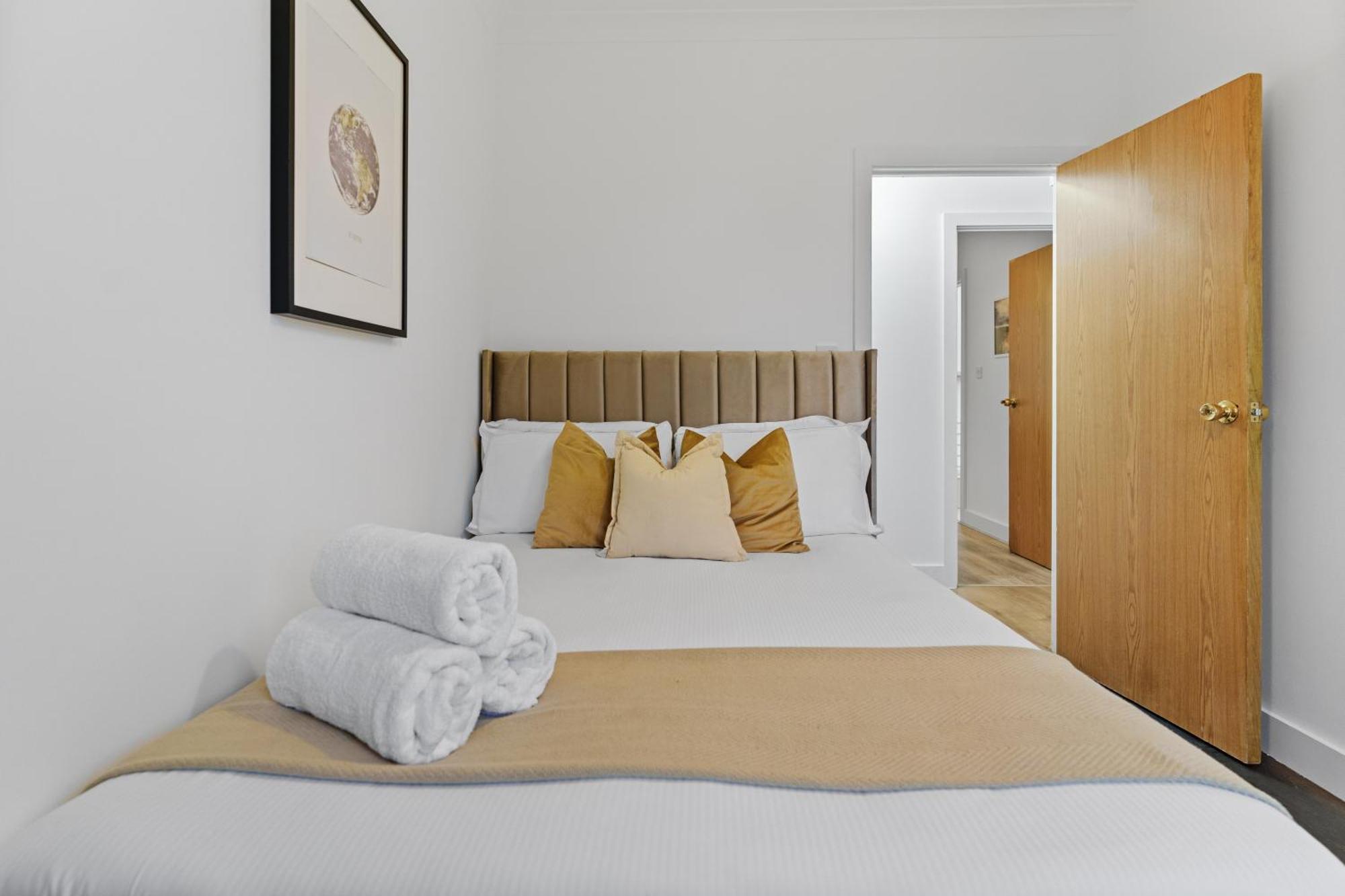 Affordable One Bedroom & In Lejlighed