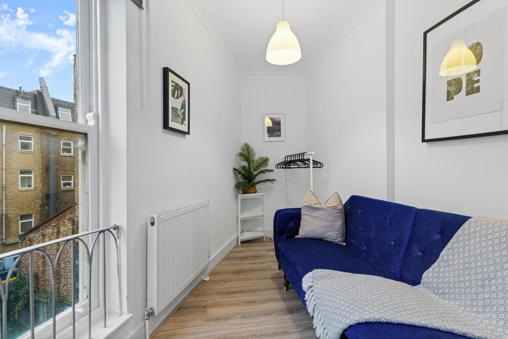 Affordable One Bedroom & In Lejlighed