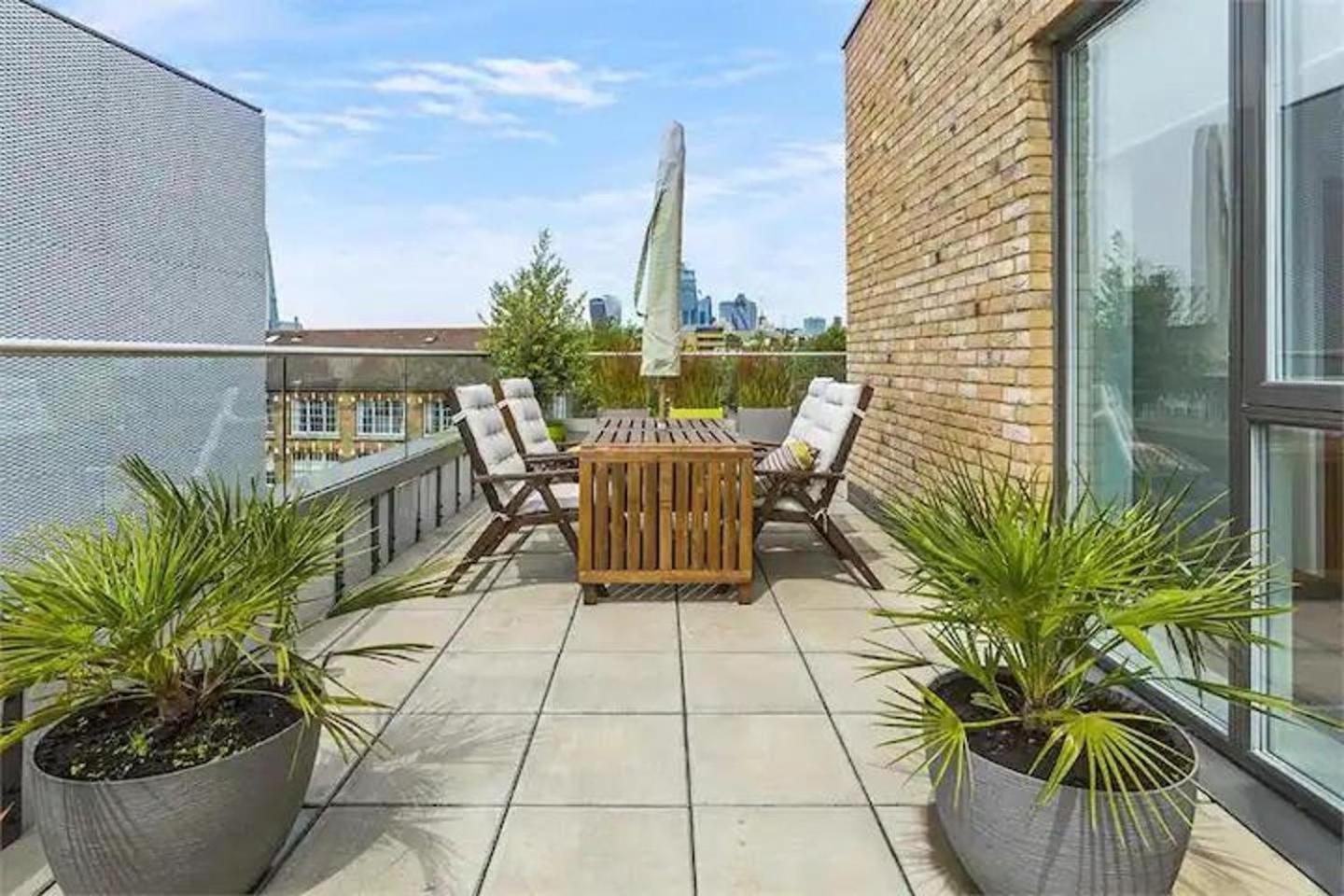 2-bed Terrace Flat Close To Tower Bridge Londen