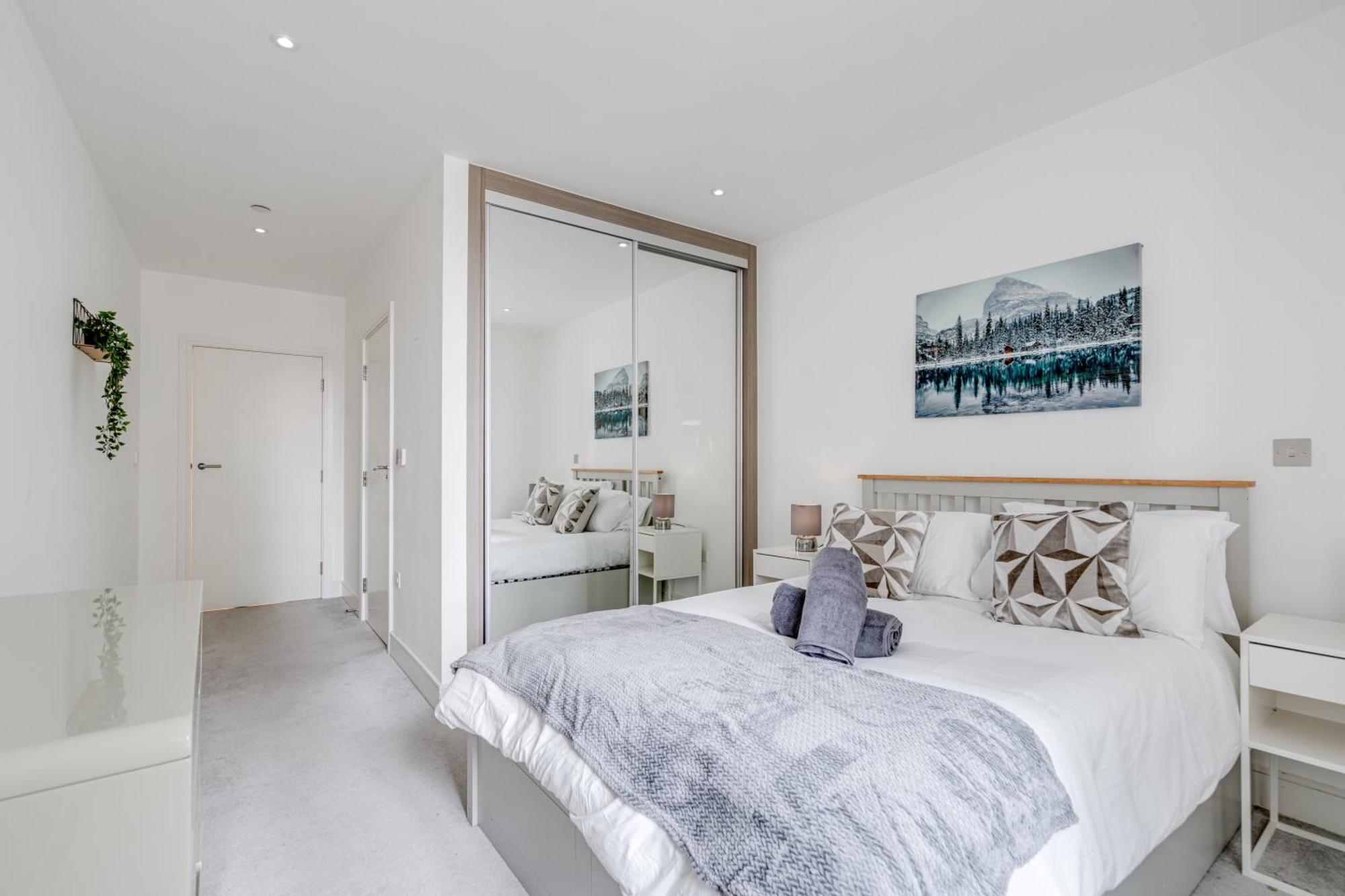 Cozy With 2 Bedrooms * Londen