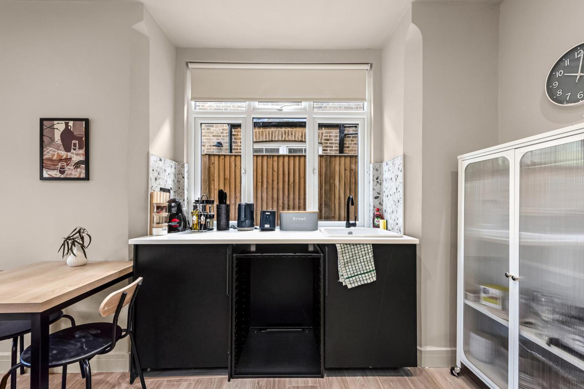 Posh With Functional Kitchenette