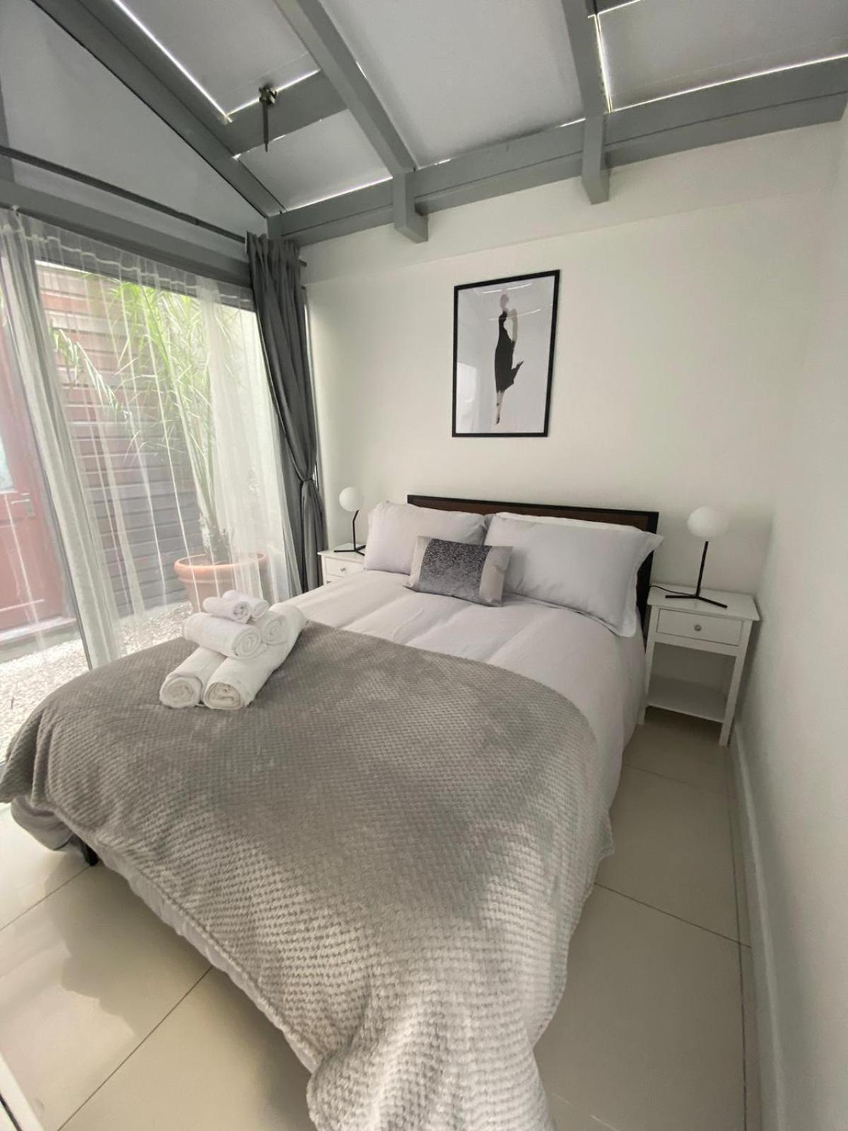 Modern Flat In Angel * London