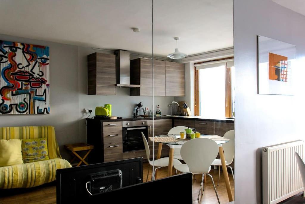 Appartamento Angel, Bright & Colorful Flat