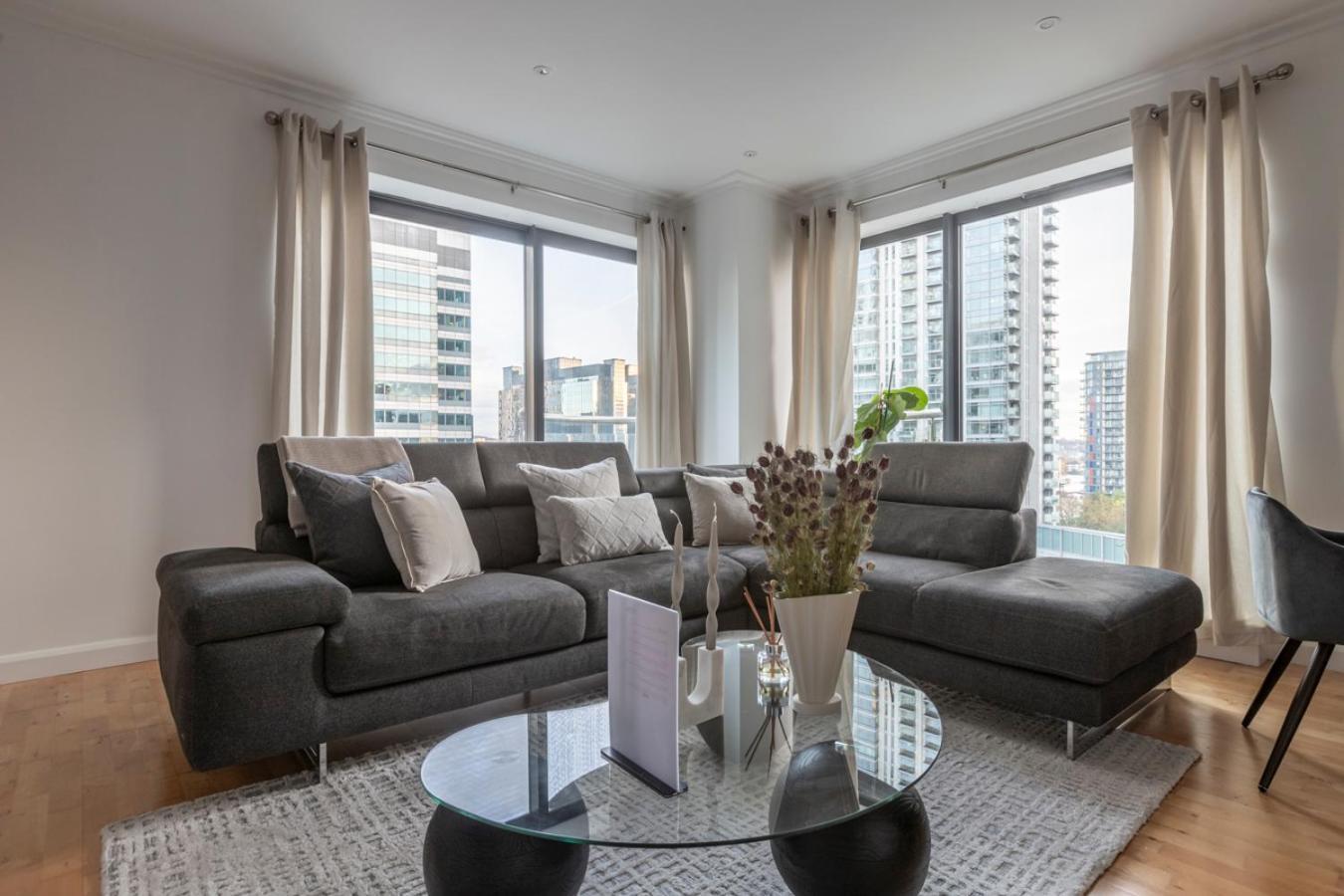 Apartment Waterfront London