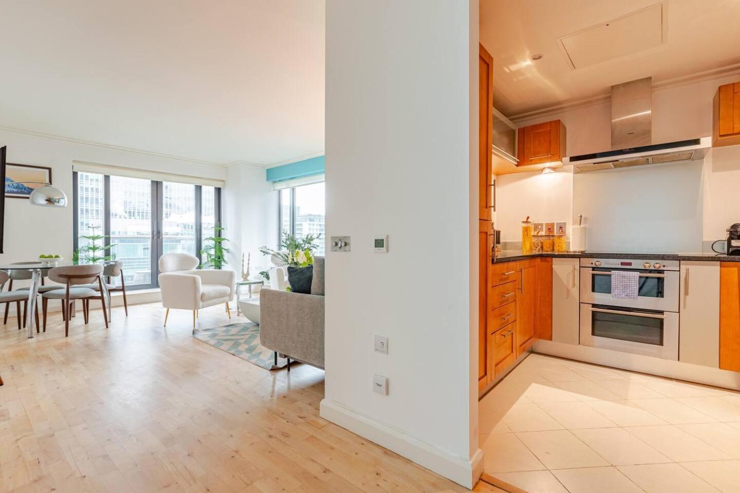 Apartment Waterfront London