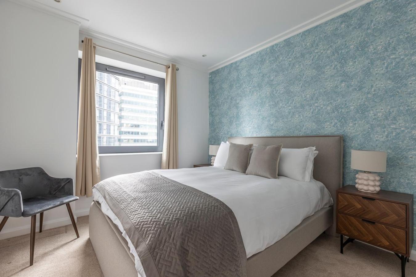Waterfront Apartment London