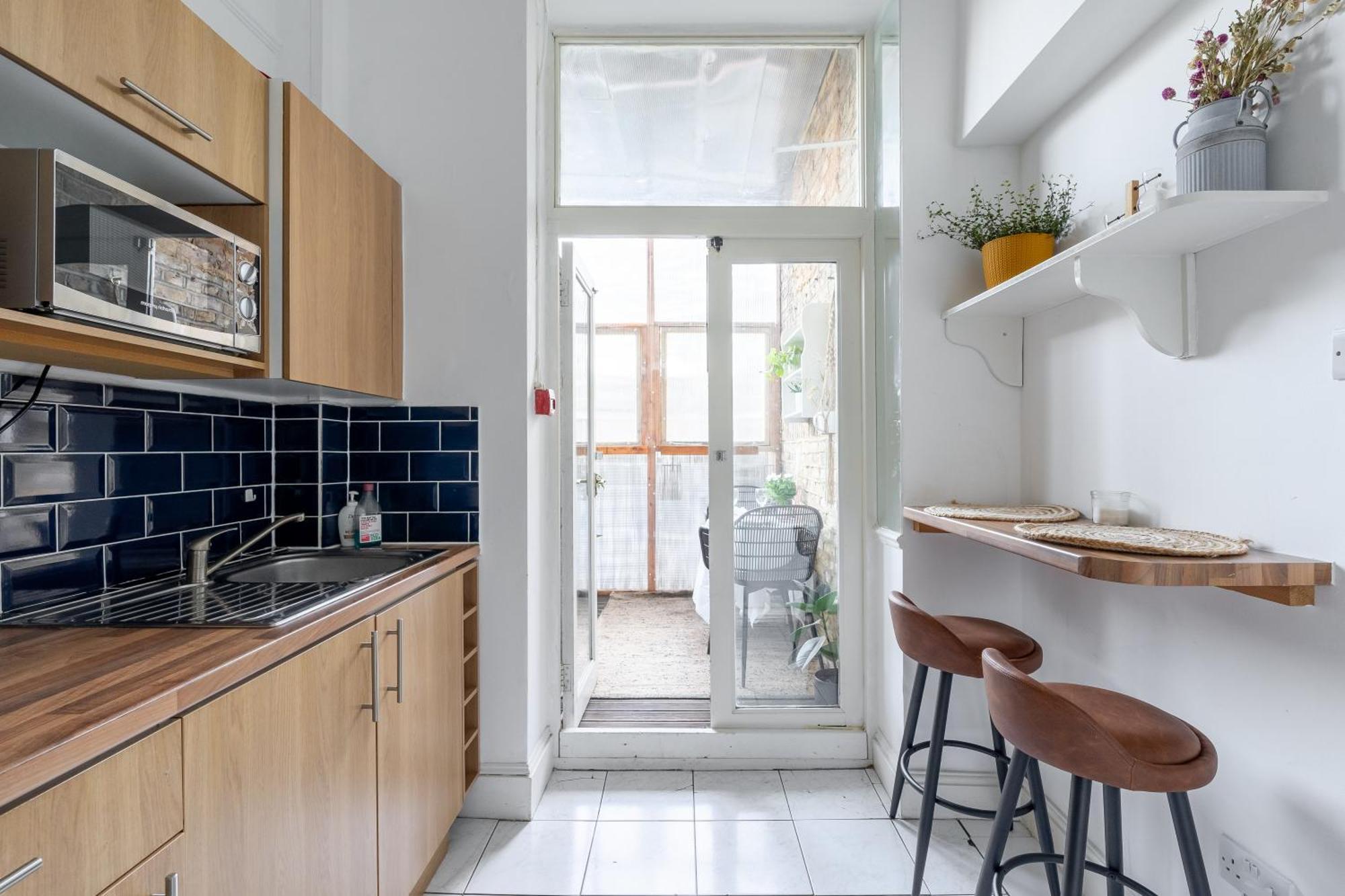 Leilighet West Flat With Balcony