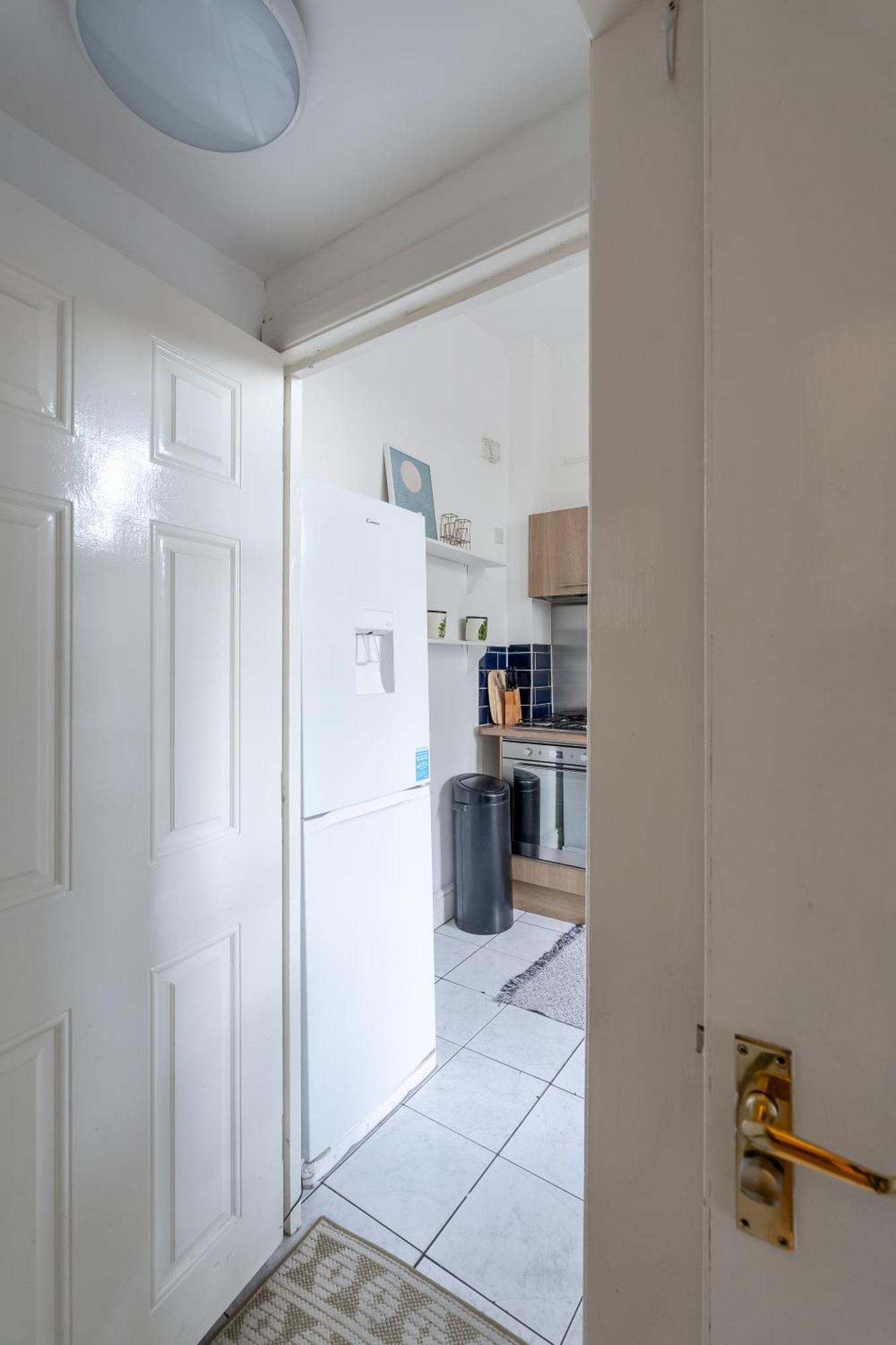 West Flat With Balcony Leilighet London