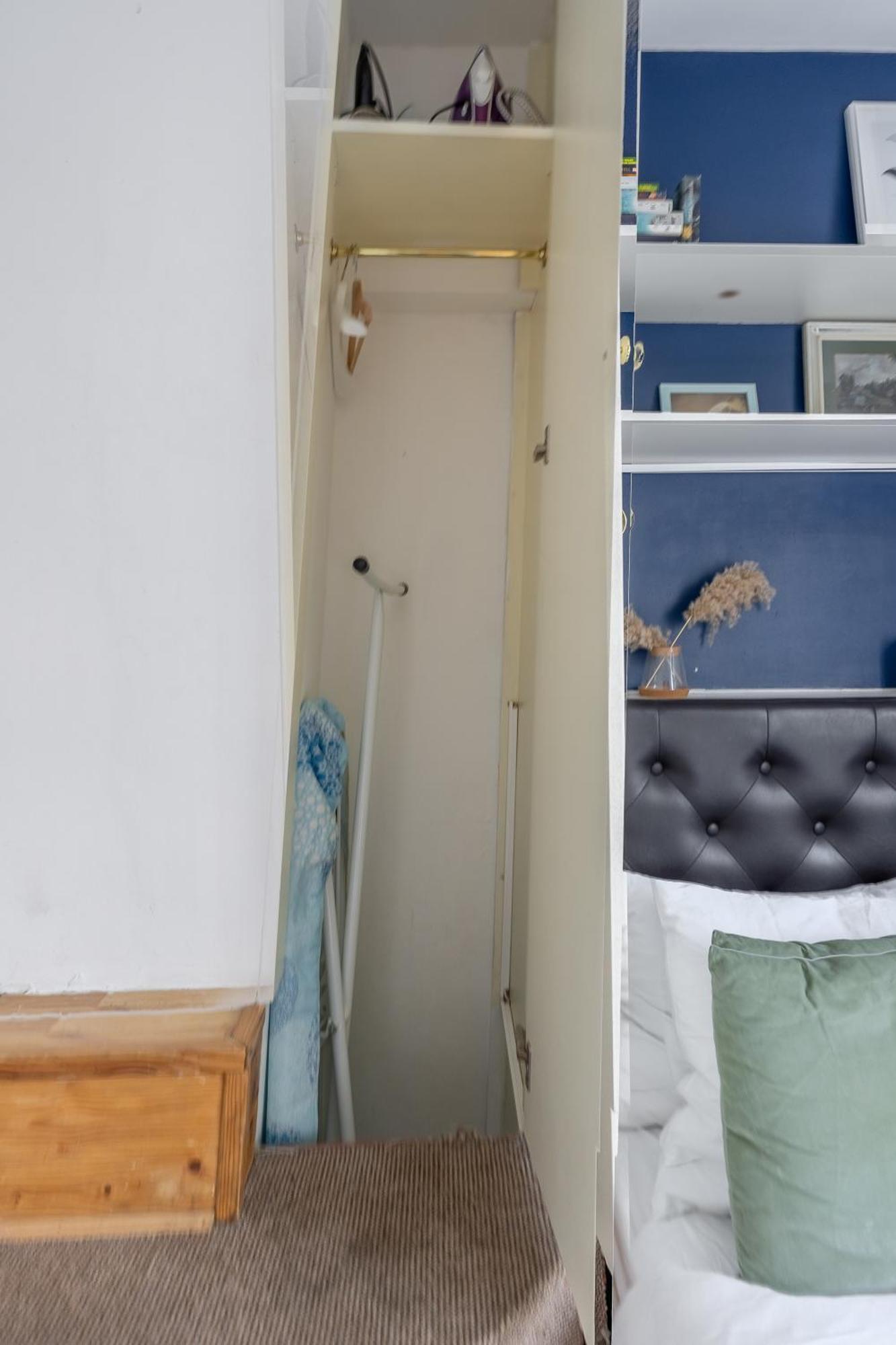 West Flat With Balcony Leilighet