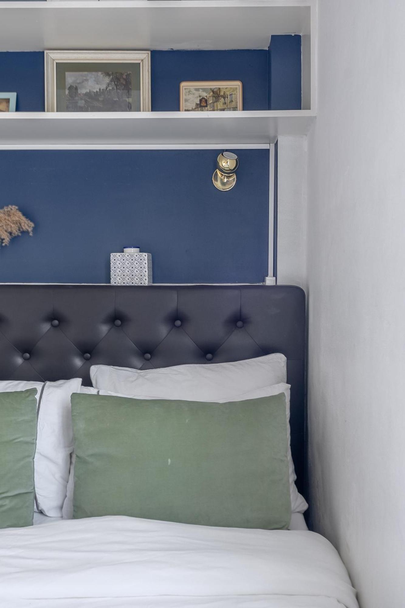 West Flat With Balcony * London