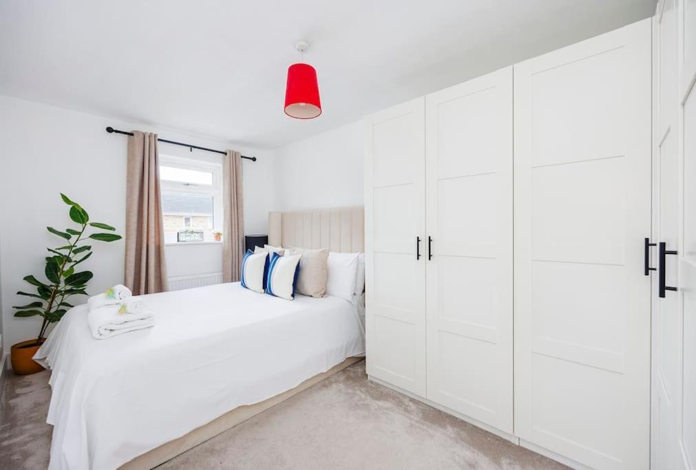 Stylish 3-bed East Contractors Parking Sleeps 5 Near Excel Appartamento Londra