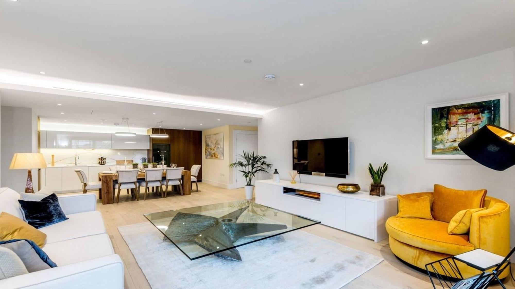 Well-maintained 4-bedroom Flat With Full Amenities Apartment *