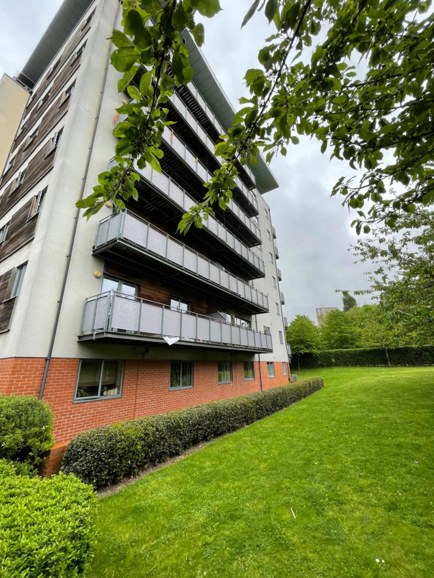 Apartment Luxury 2 Bedroom Apartment- View - Free Parking - Wembley Stadium 5km