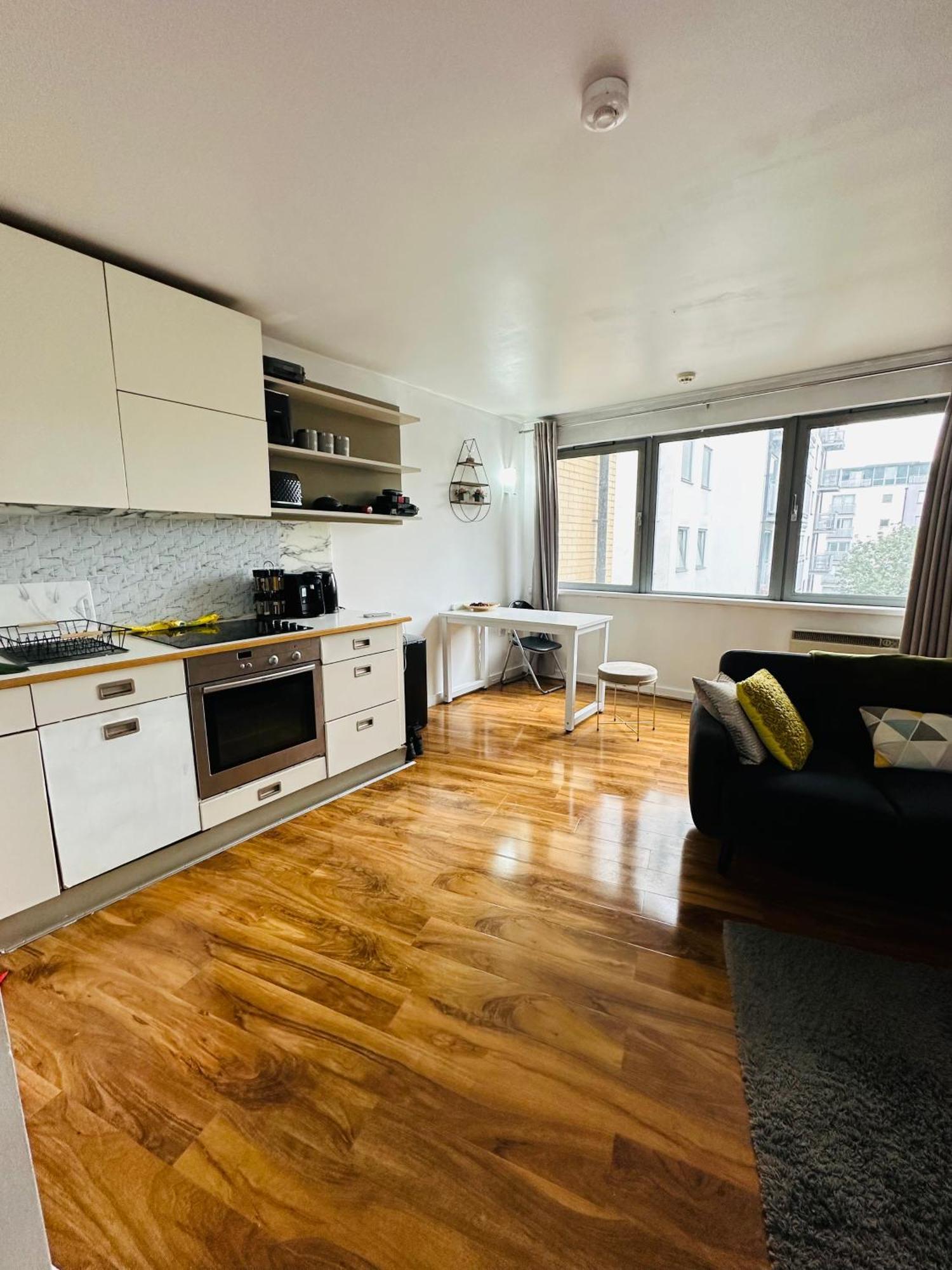 Leilighet Greenwich Staycation! Gym-pool-parking-tube Station 2mins Away London