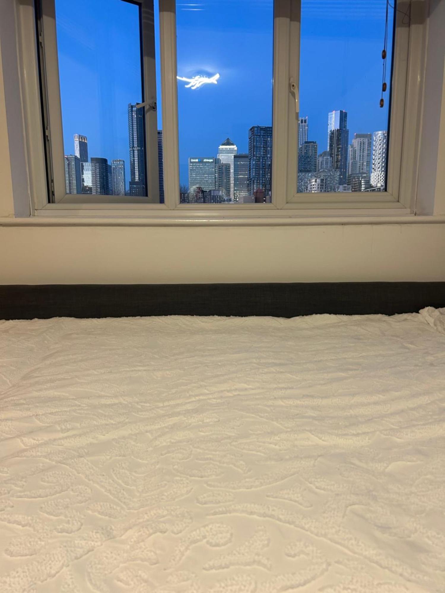 Appartement Beautiful View Near Canary Wharf Londen