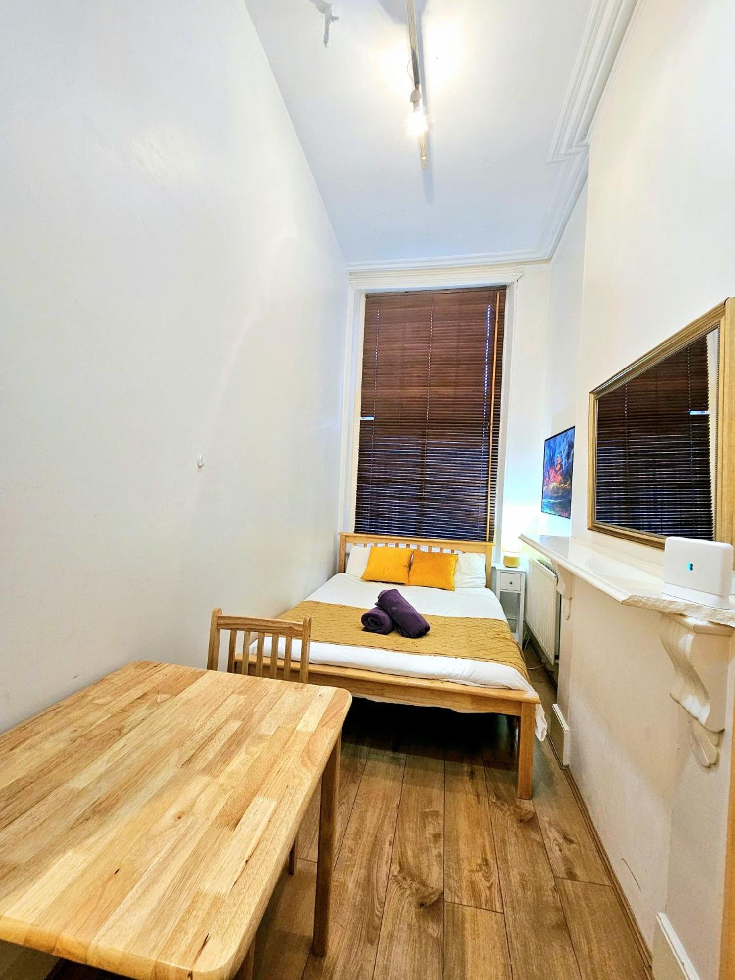 Duplex With 3 Bedrooms And Large Sofa-bed Back Patio, Near Angel And King's Cross Station Appartement Londres