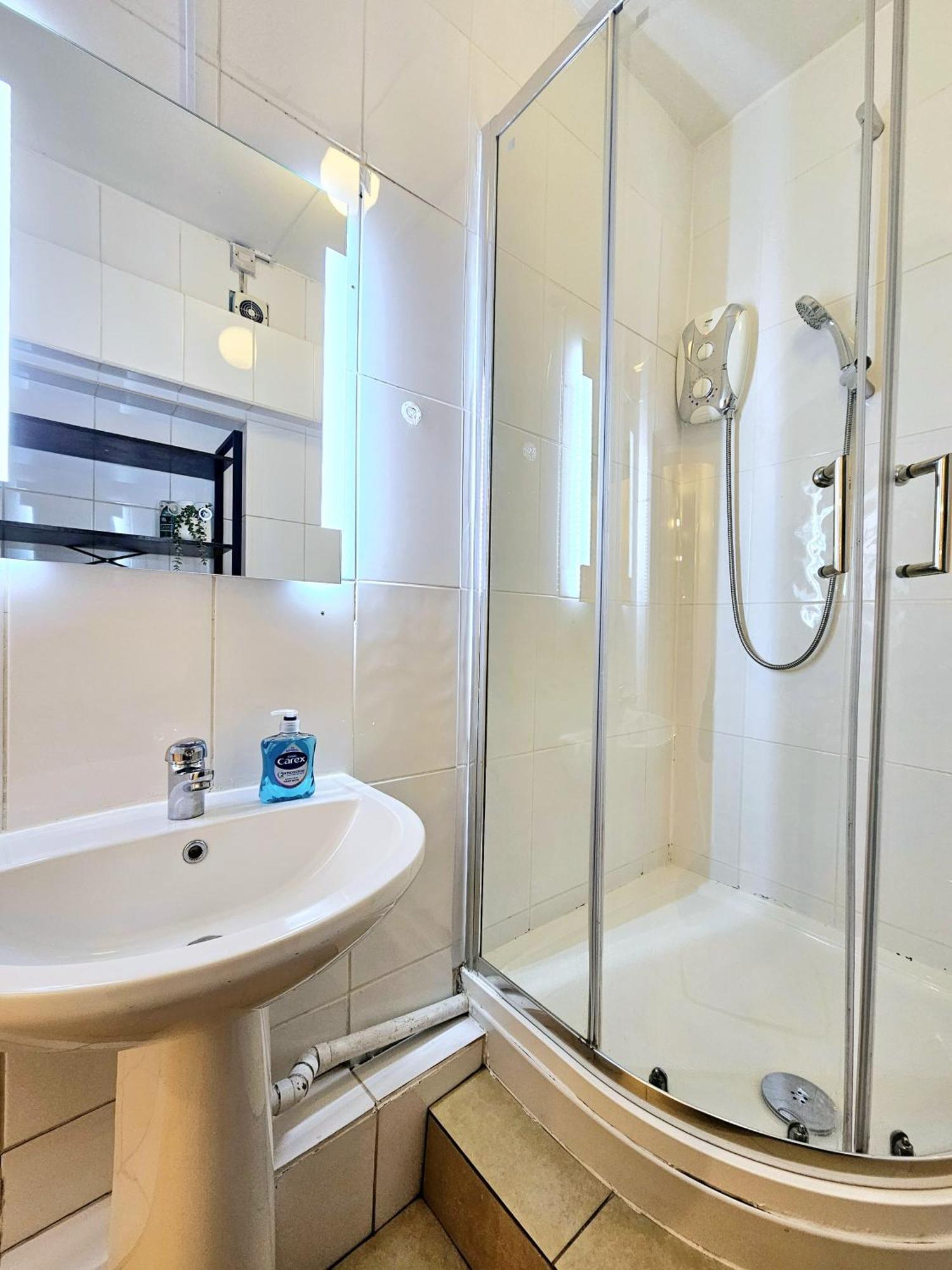 Appartement Duplex With 3 Bedrooms And Large Sofa-bed Back Patio, Near Angel And King's Cross Station *