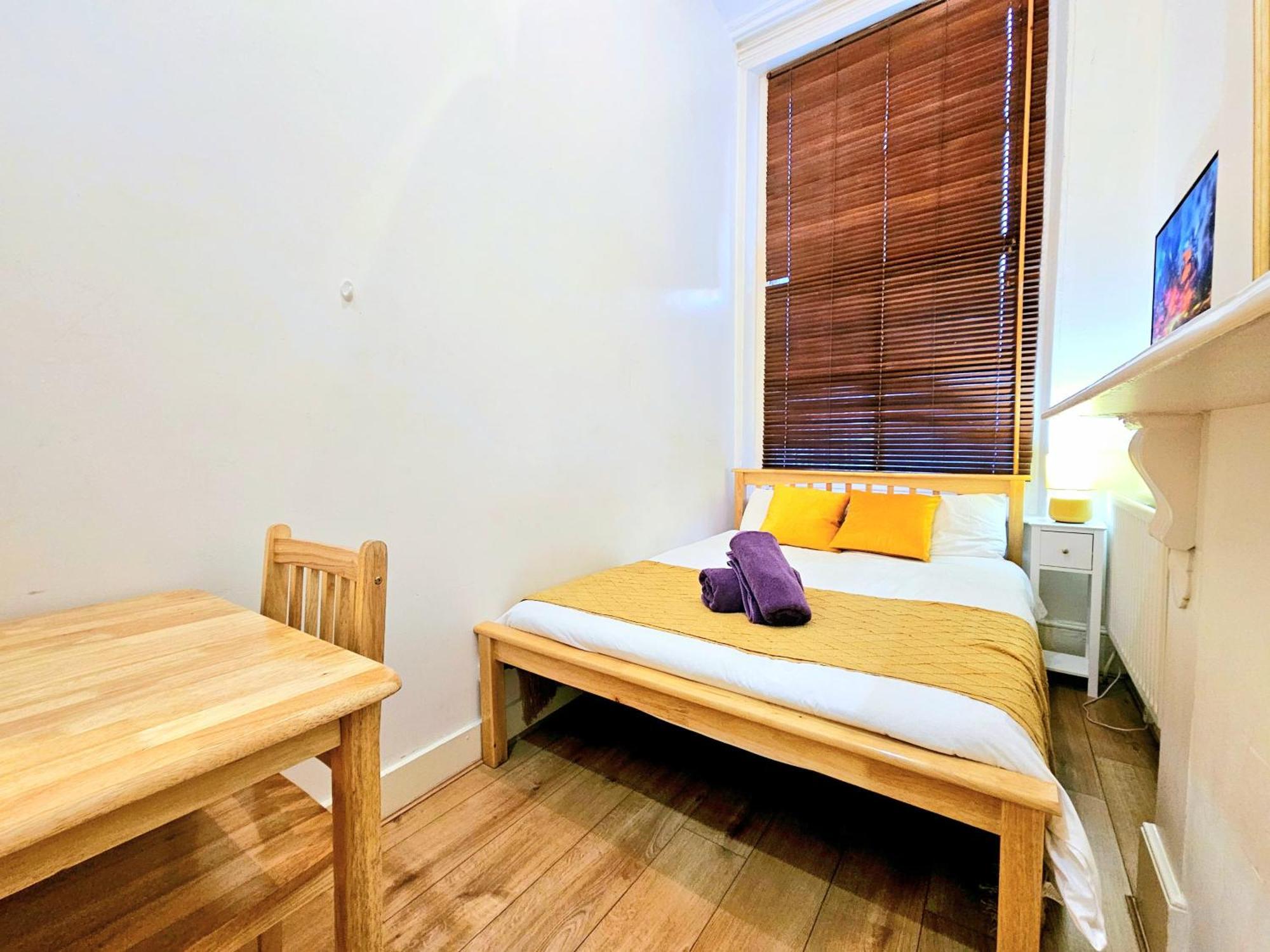 Appartement Duplex With 3 Bedrooms And Large Sofa-bed Back Patio, Near Angel And King's Cross Station *
