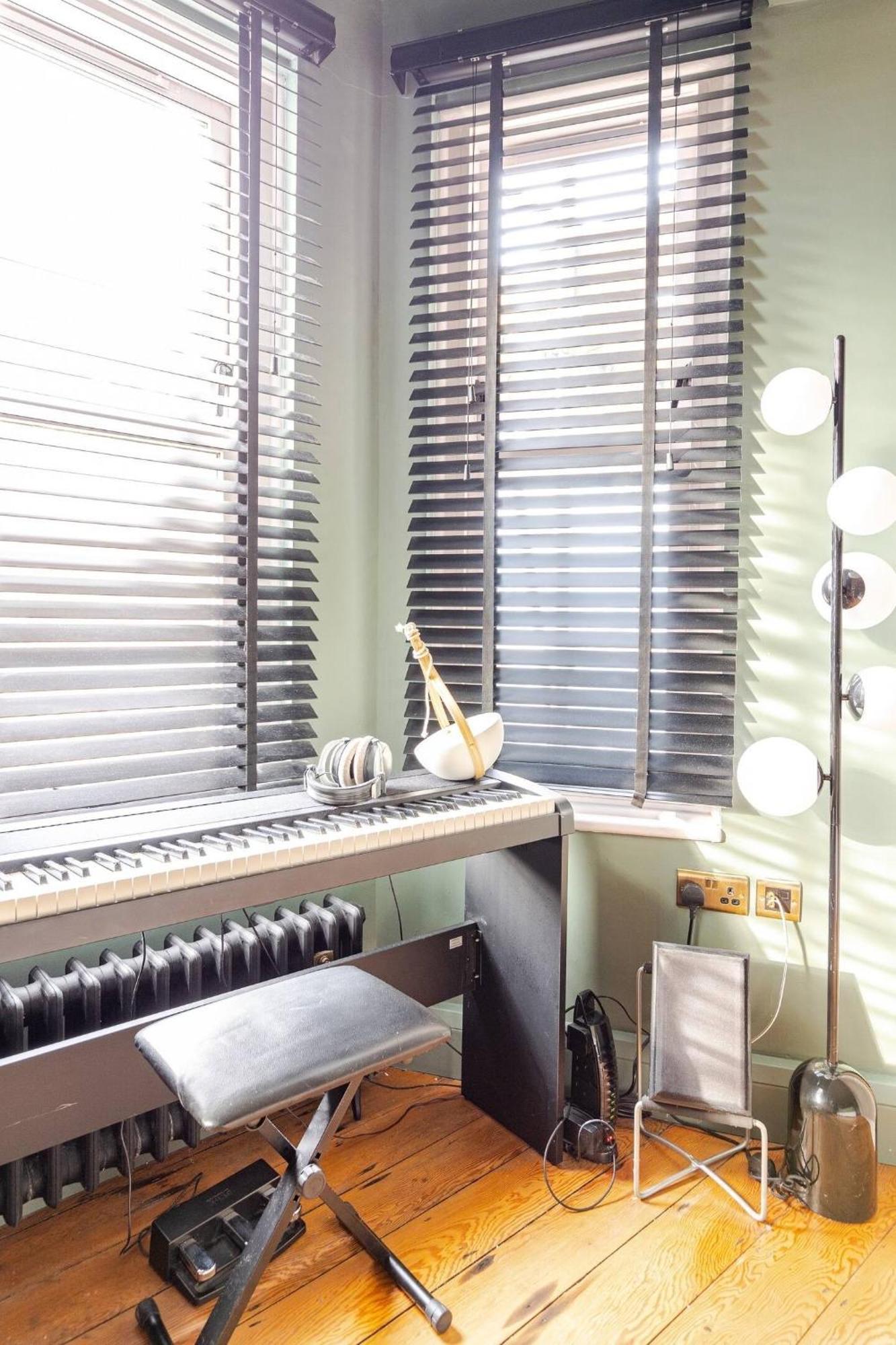 Two Bedroom Flat In Stoke Newington Appartement Londen