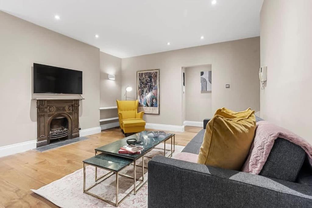 Lägenhet Elegant 2 Bedroom Flat In Prime