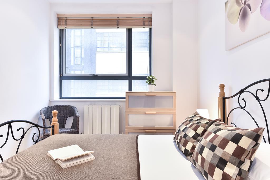 Tower Hill Apartment