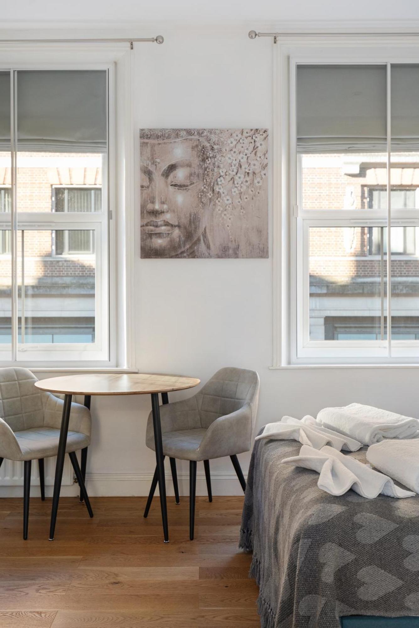 Apartment Hafh In Paddington - Double 1 *
