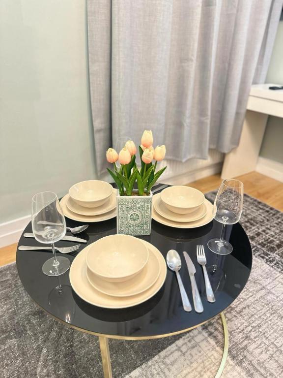 Apartment Comfortable Family Near Eye *