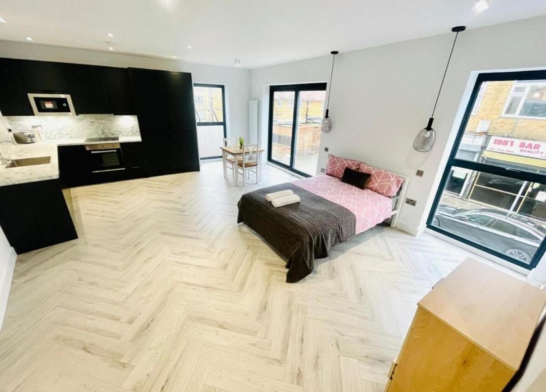 Appartamento Location In 20 Mins To Piccadilly Circus Londra